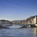 Premiere Classe Lyon Nord Dardilly