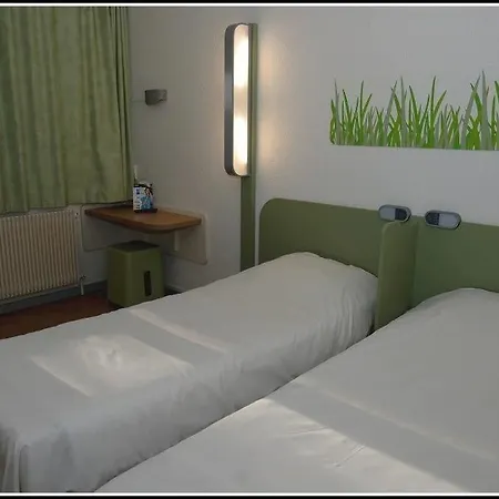 Premiere Classe Lyon Nord מלון 2*