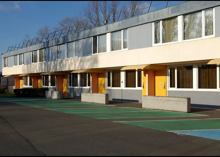 فندق Premiere Classe Lyon Nord 2*