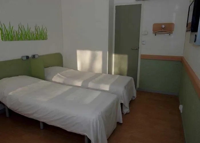 Premiere Classe Lyon Nord فندق دارْدييِ